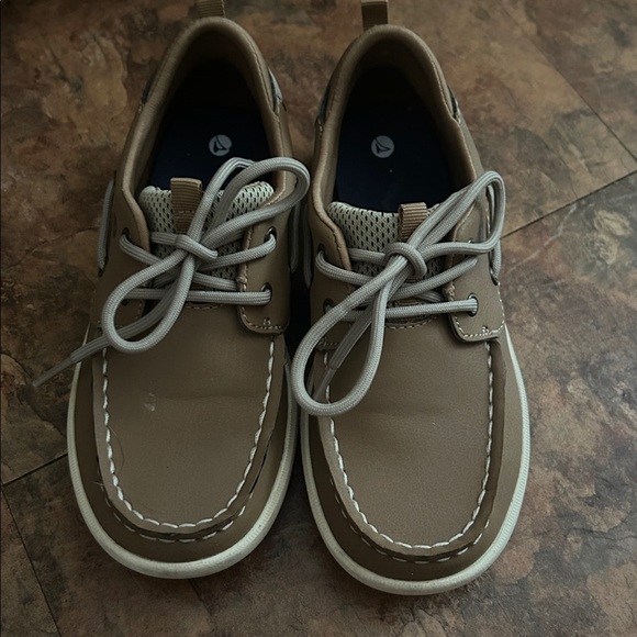 Sperry Boat Shoes with White Stitching - Picture 1 of 2